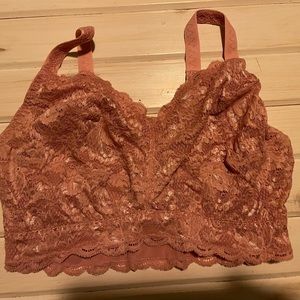 Cosabella sweetie curvy bralette, size large. Pink in color.